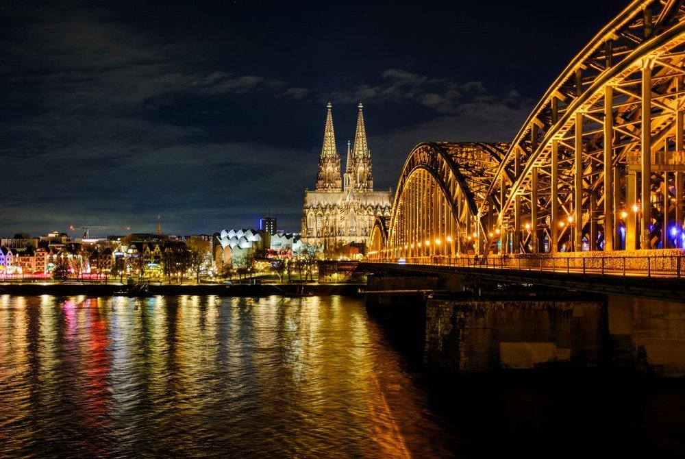 Aus Bergheim – für ganz Deutschland: Köln bei Nacht